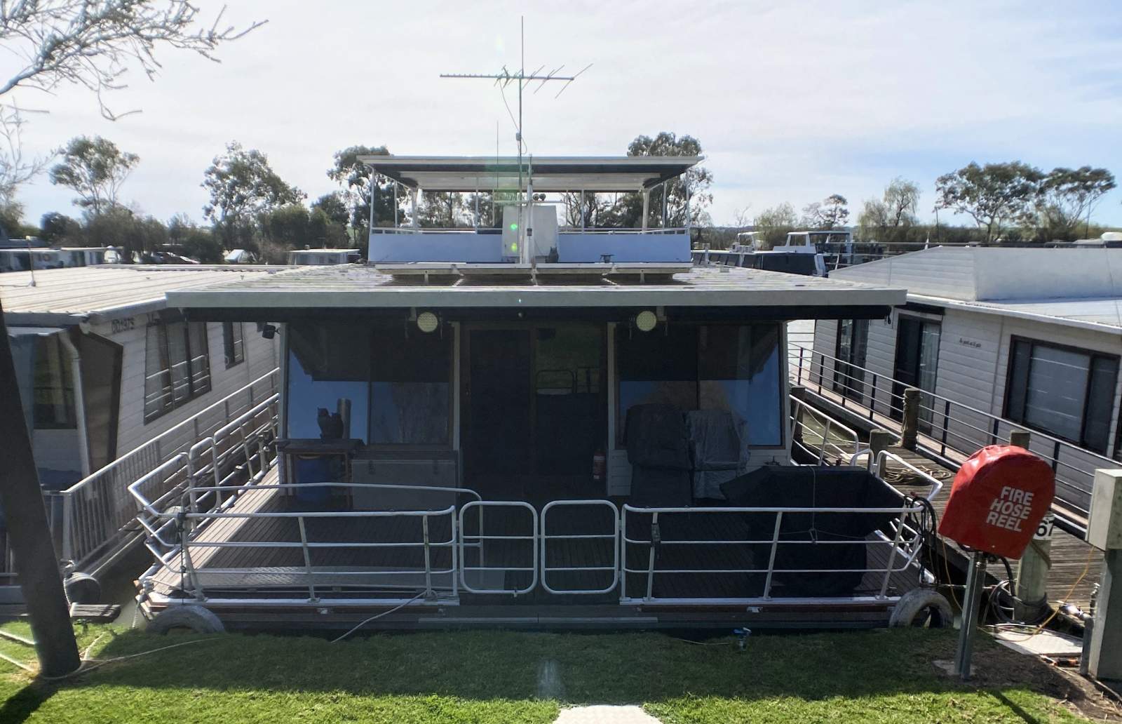 "River Girl" Custom Two Decked, Four Bed Houseboat