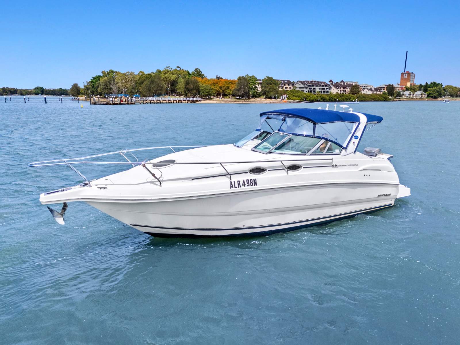 Mustang 3200 Sportscruiser