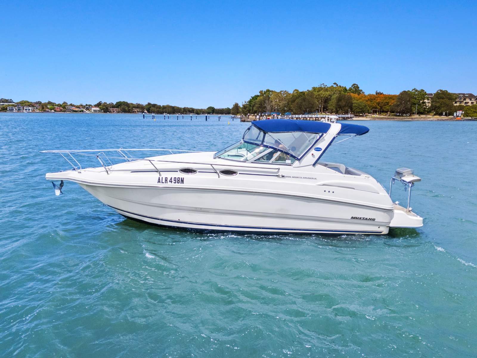 Mustang 3200 Sportscruiser