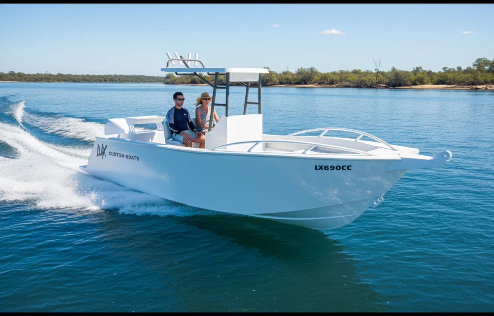 Lux Custom Boats 6110 Centre Console