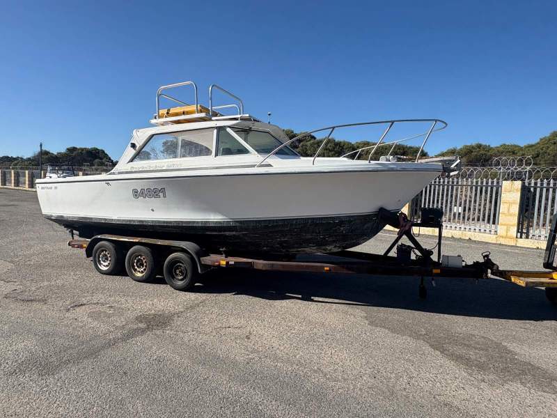 Bertram 25 in 2c survey. D3 Volvo diesel in great Condition.
