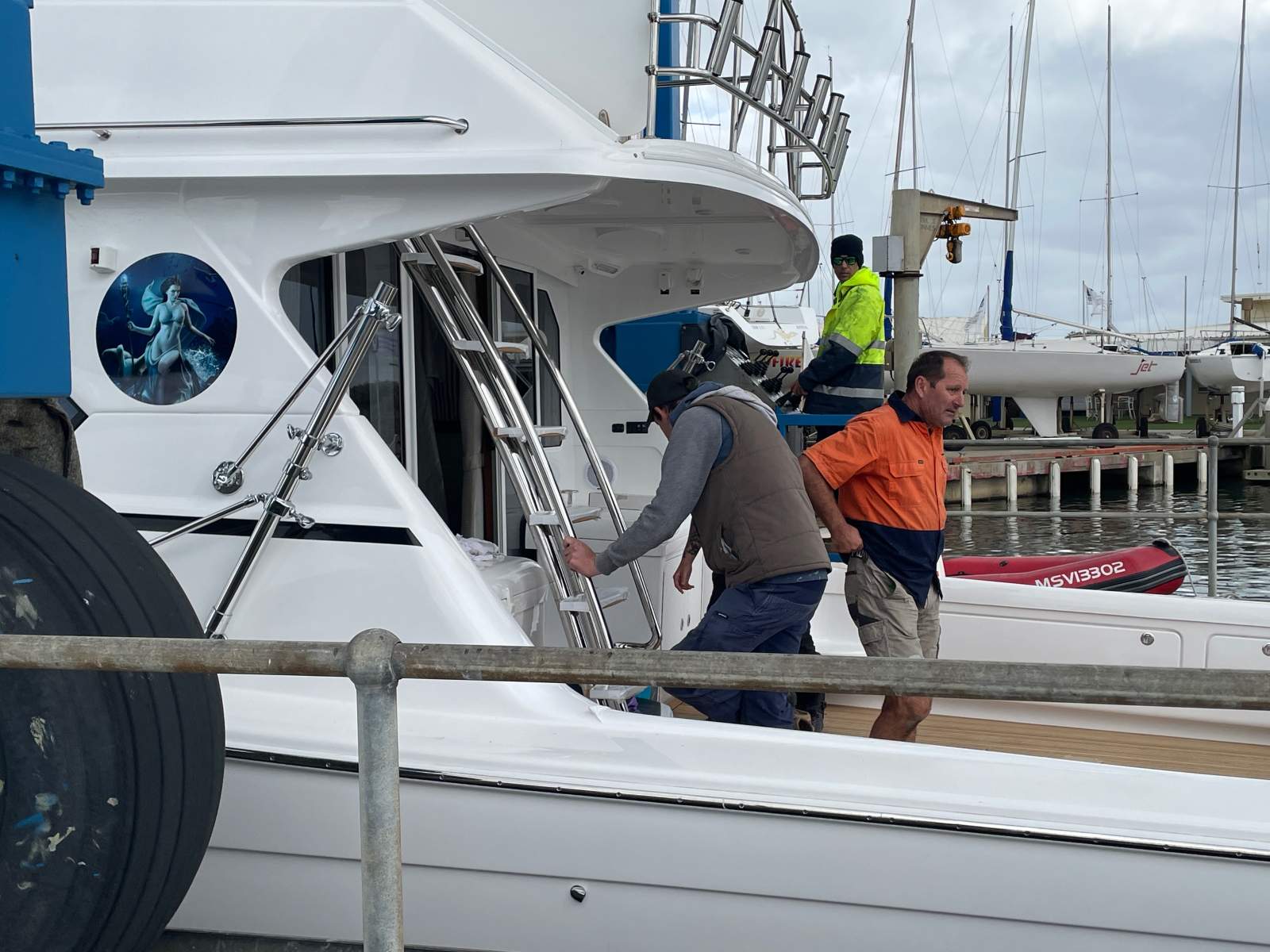 Caribbean 49 Flybridge Cruiser