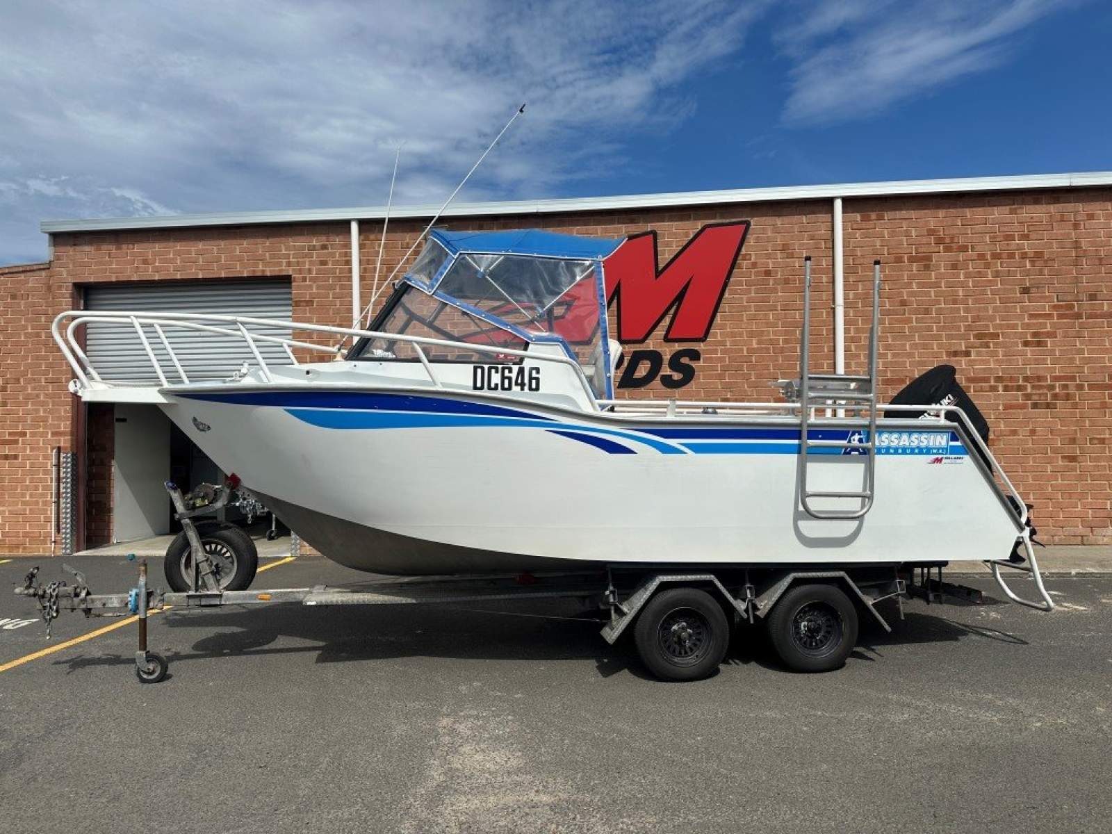 Assassin 580 Soft Top with 2015 Suzuki 140hp