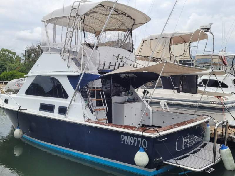 Bertram 35 Flybridge