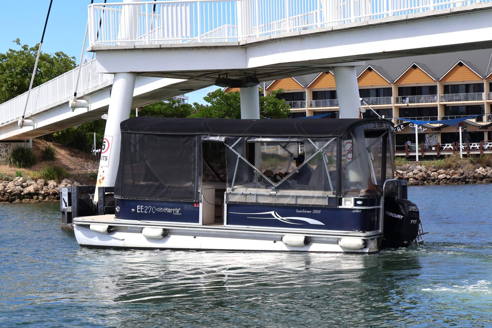 Harris Flotebote Sunliner 200 - Entertainers Delight!