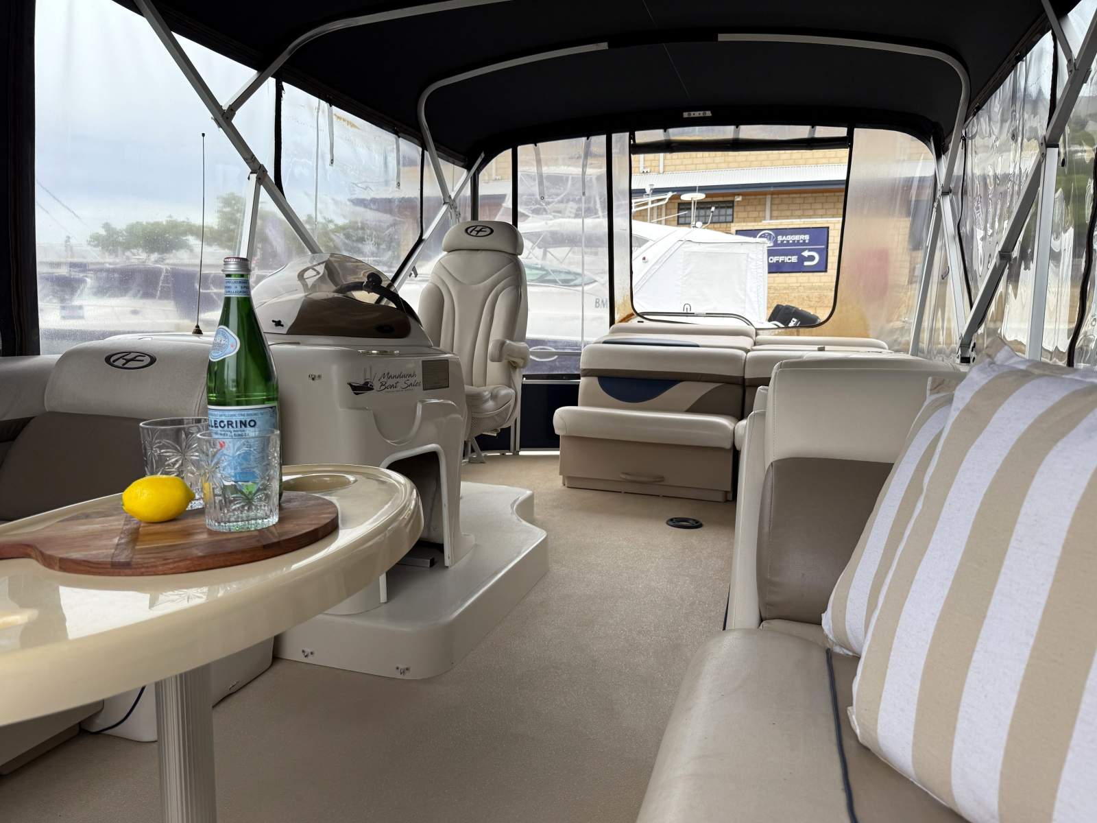 Harris Flotebote Sunliner 200 - Entertainers Delight!