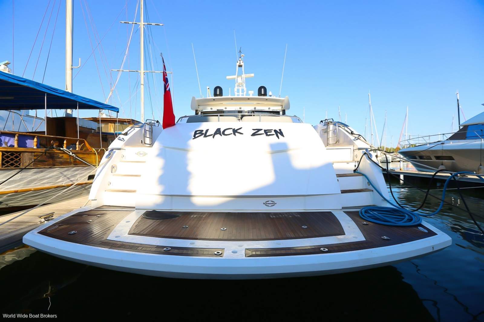 Sunseeker Predator 82