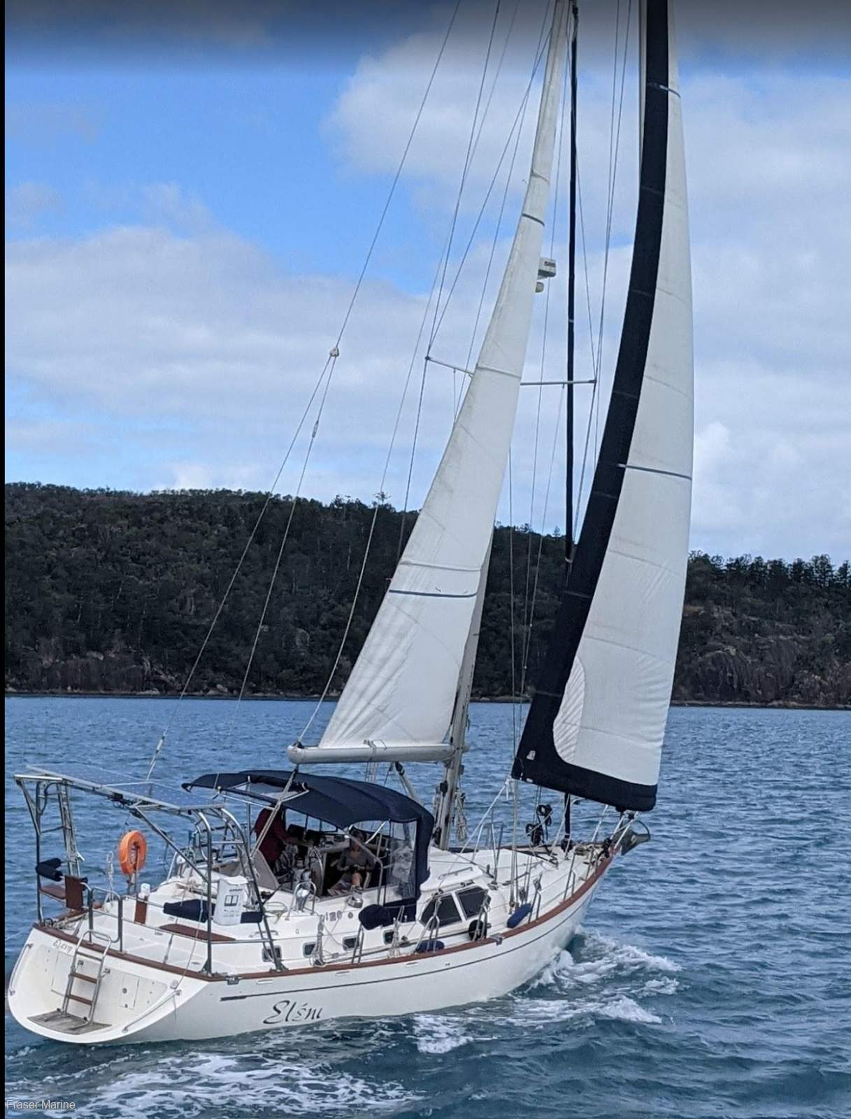 Tayana 48 Deck Saloon