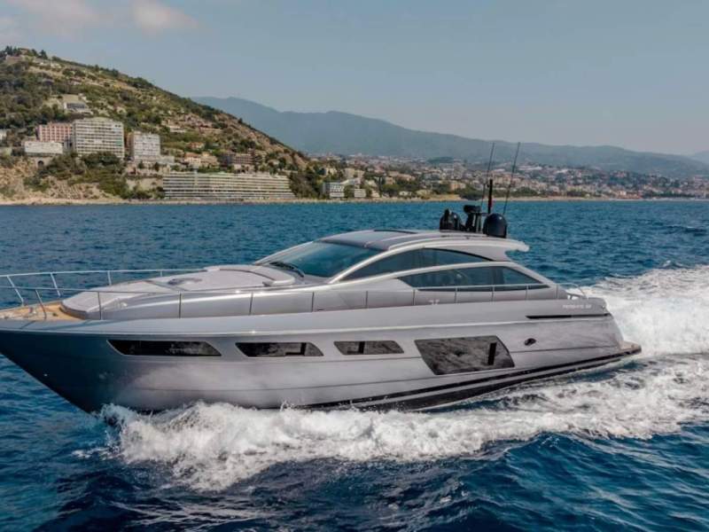 Pershing 62