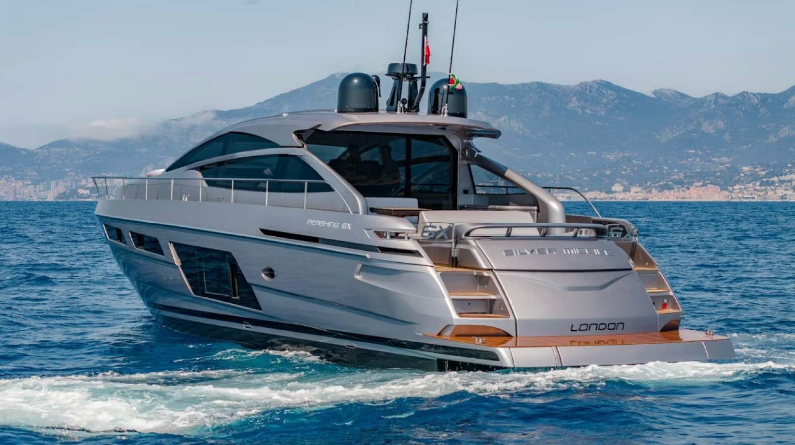 Pershing 62