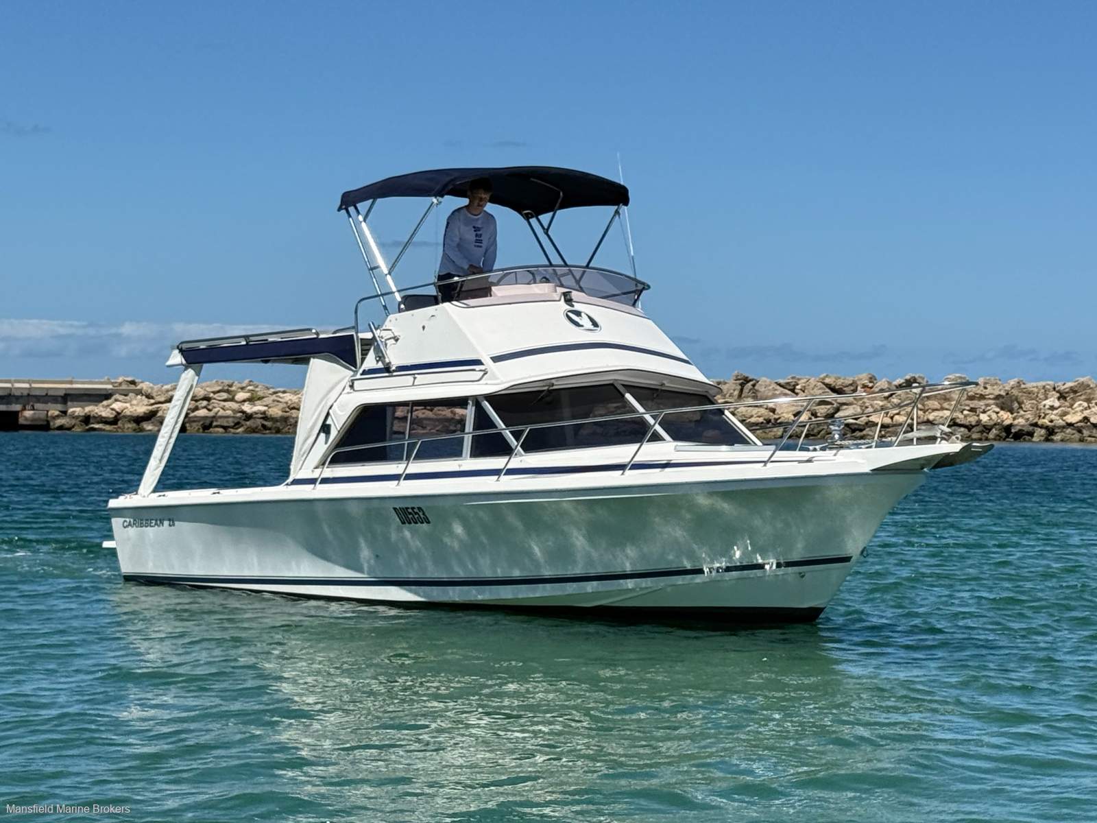 Caribbean 26 Flybridge Sports Fisherman