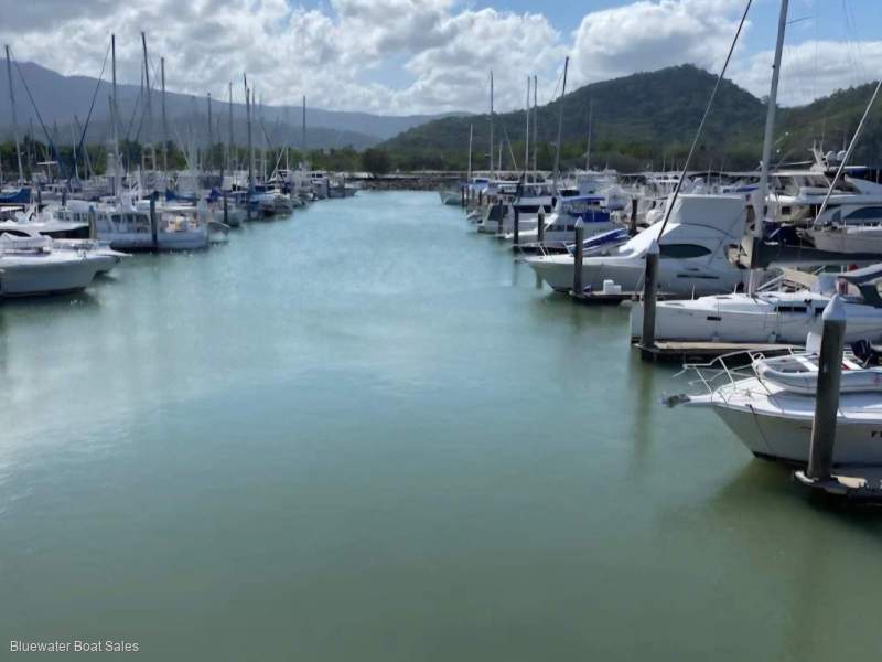 Yorkeys Knob 12M Berth Mono