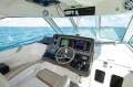 Boston Whaler 345 Conquest Full cabin