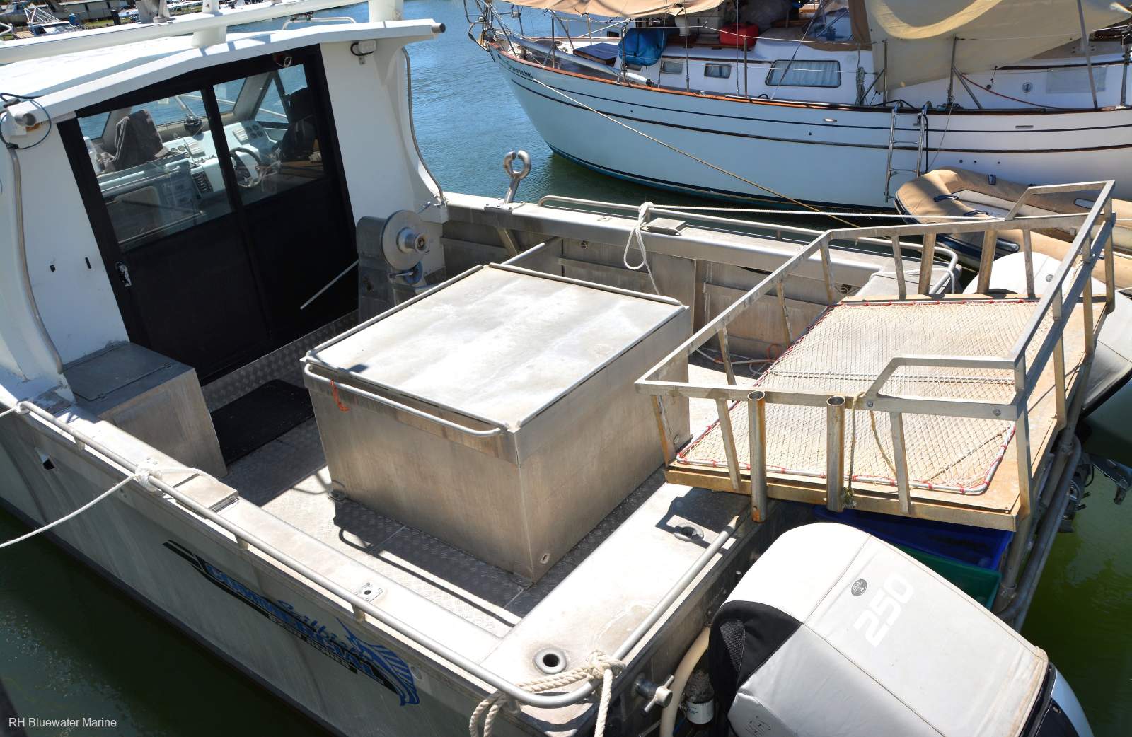 Sailfish 3200 Commercial