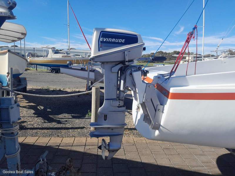 8HP Evinrude 2 stroke long shaft