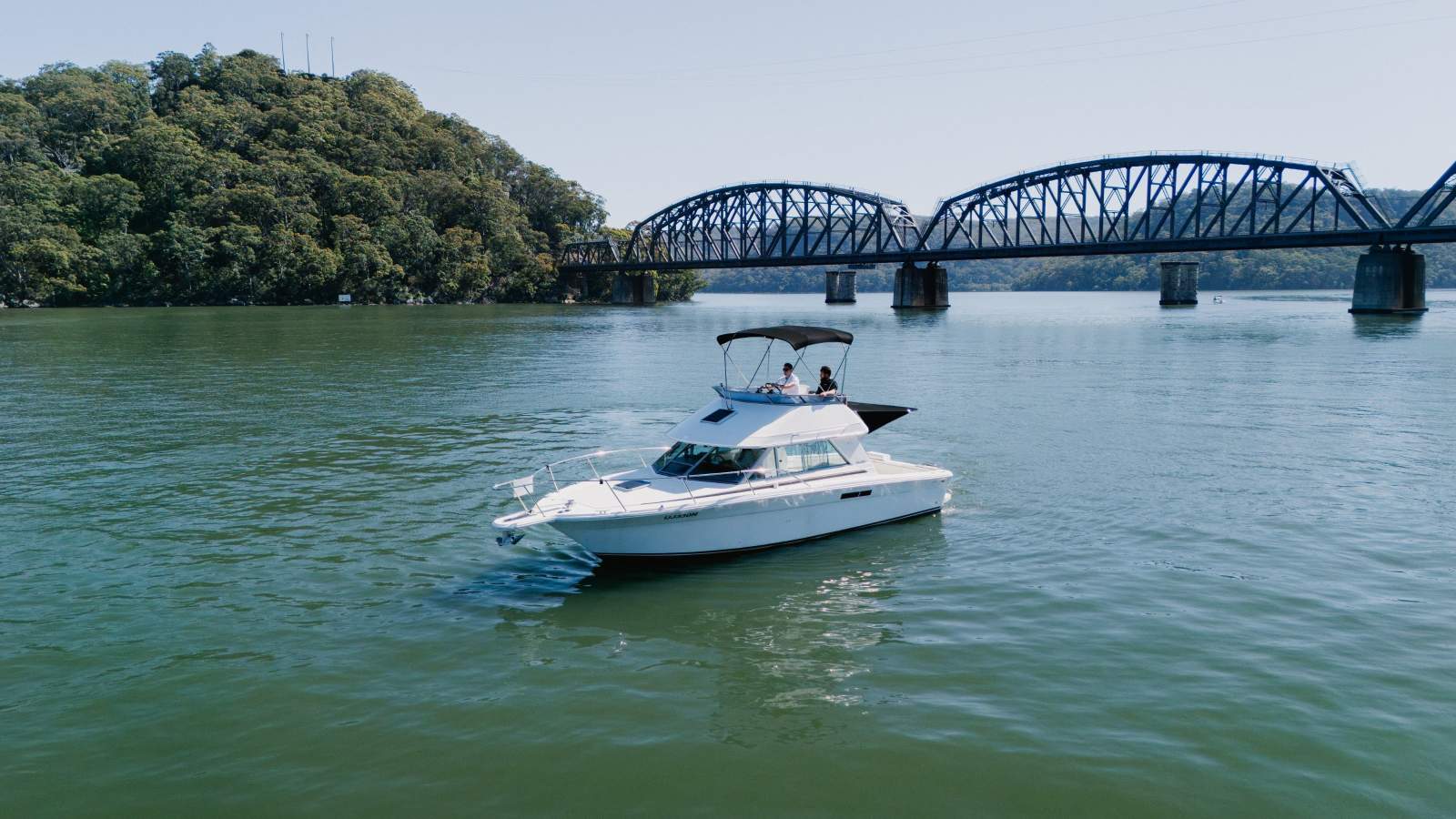 Sea Ray 310 Sports Bridge