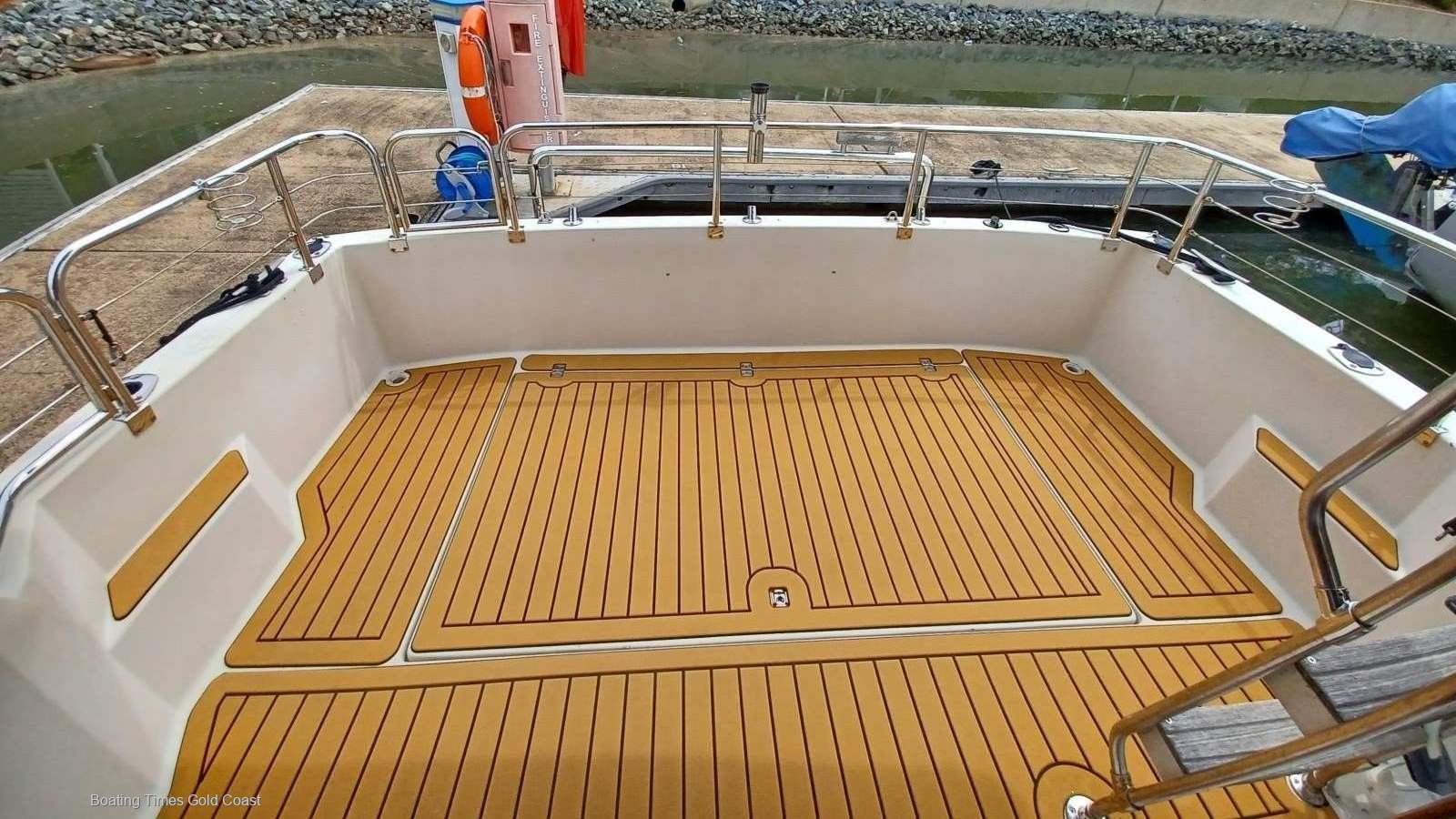 Bayliner 2855 Contessa Flybridge