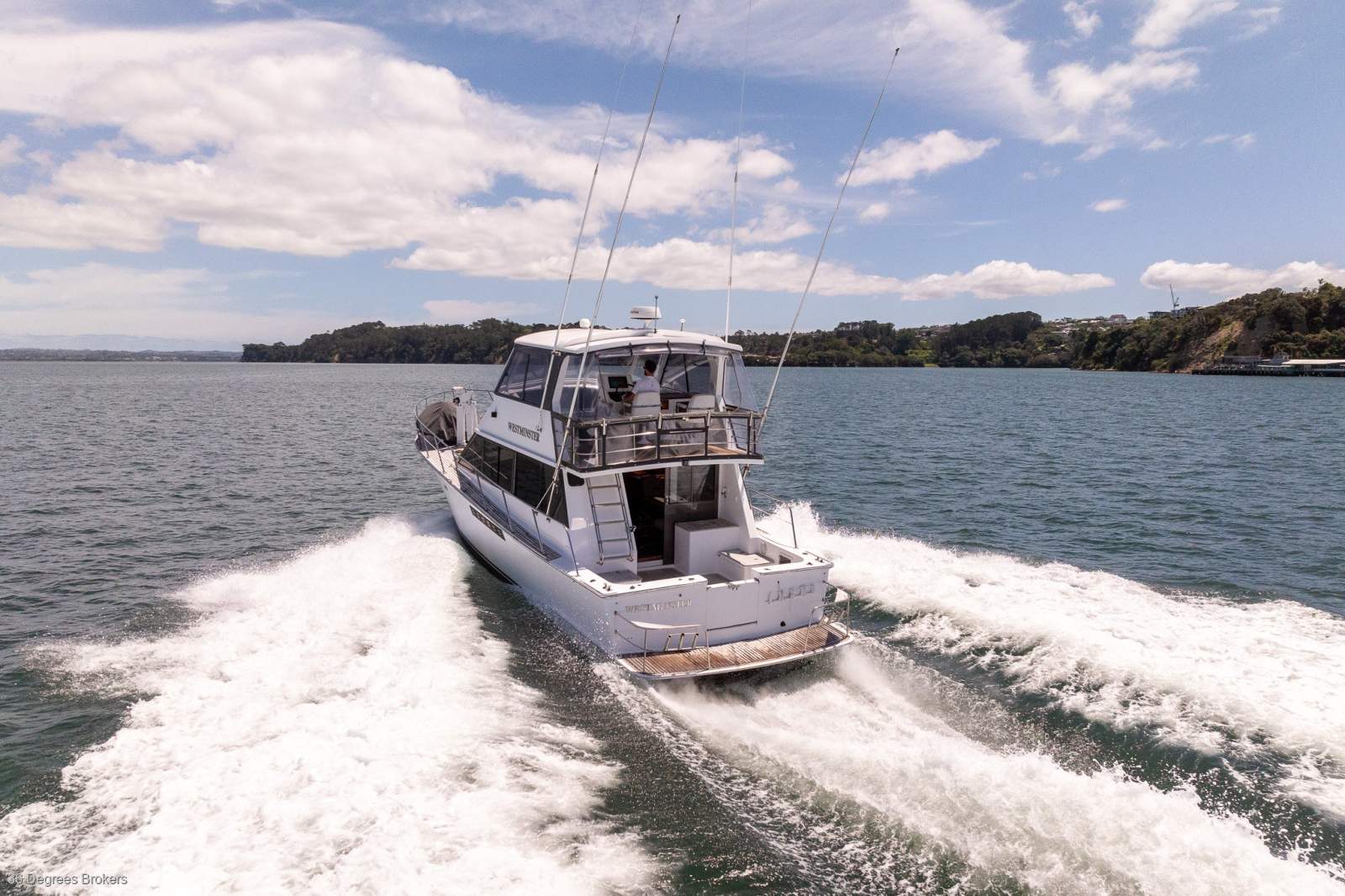 Salthouse 53 Sportfisher