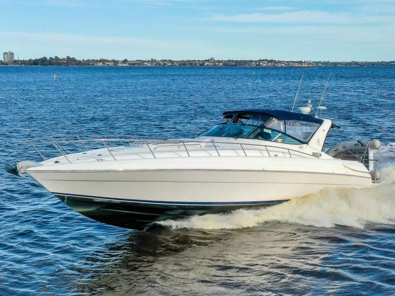 Riviera M430 Sports Cruiser
