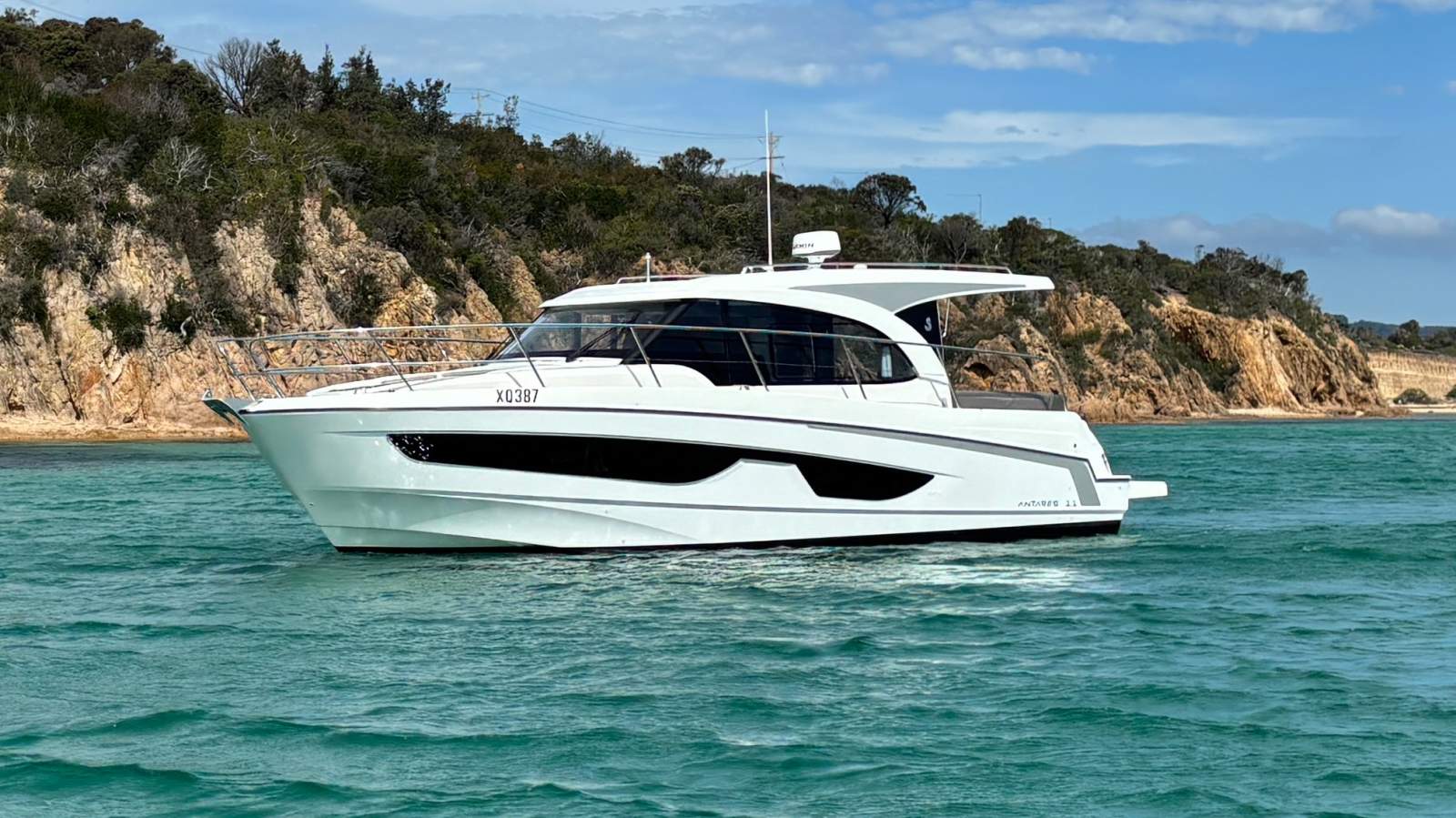 Beneteau Antares 11