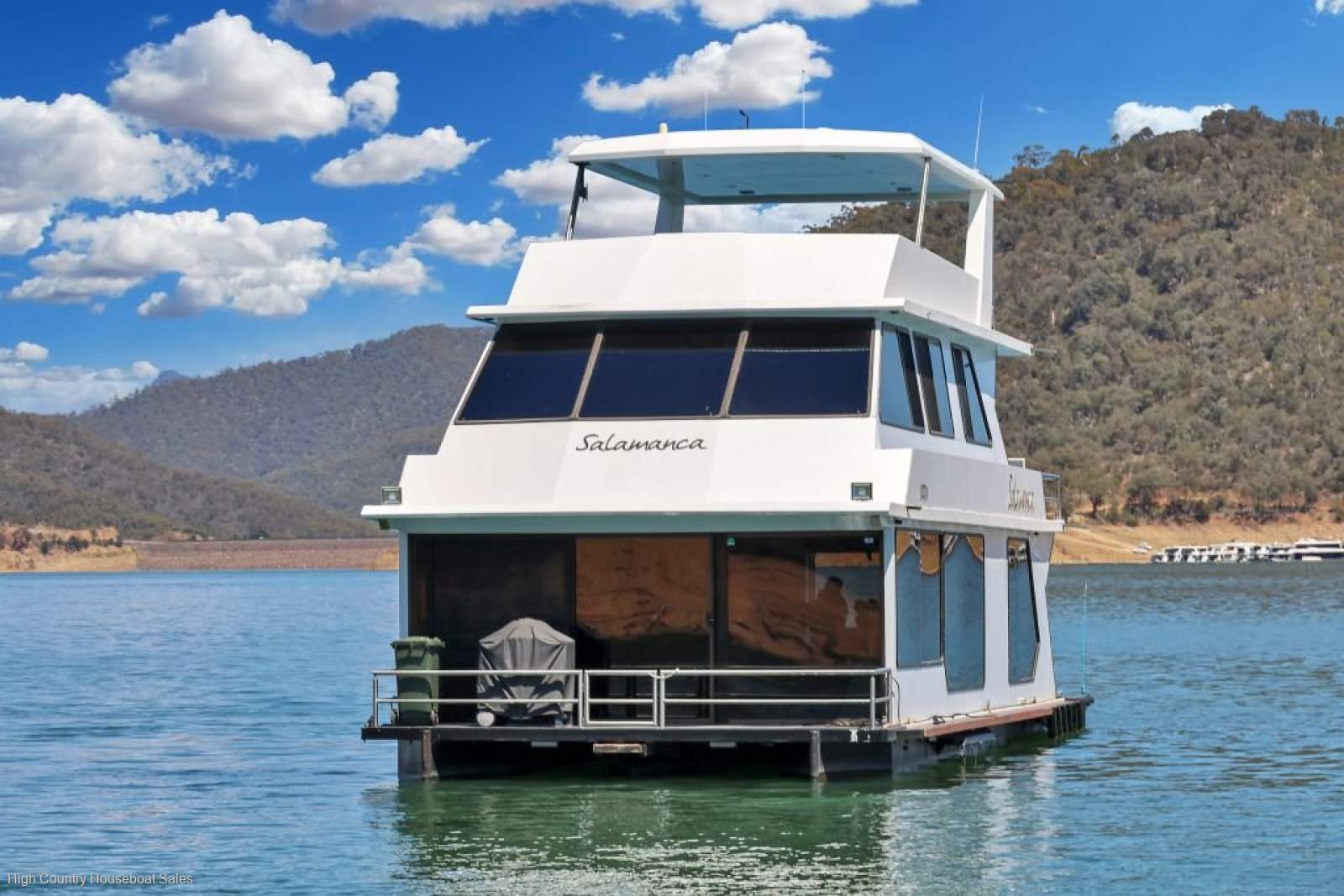 Salamanca Houseboat Holiday Home on Lake Eildon:Salamanca on Lake Eildon
