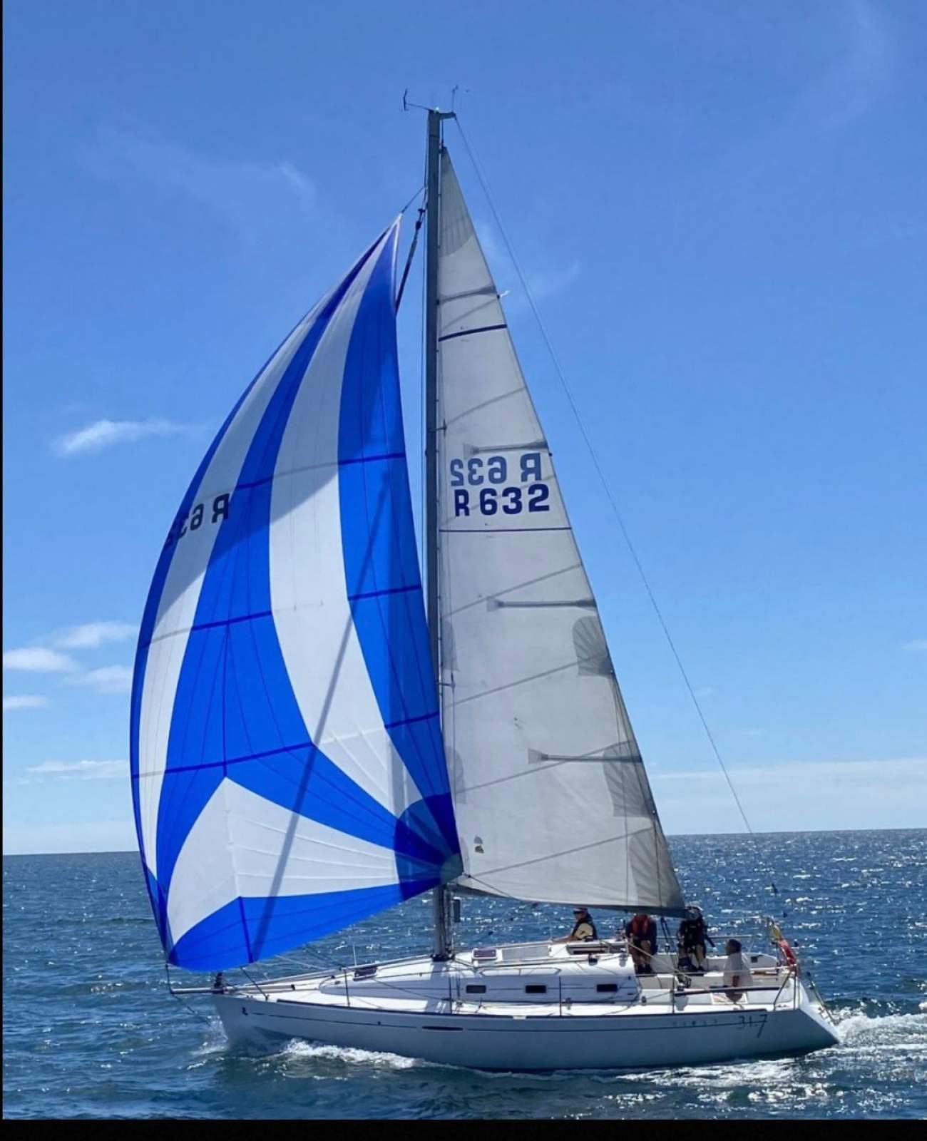 Beneteau First 31.7 A perfect balance of performance and comfort.