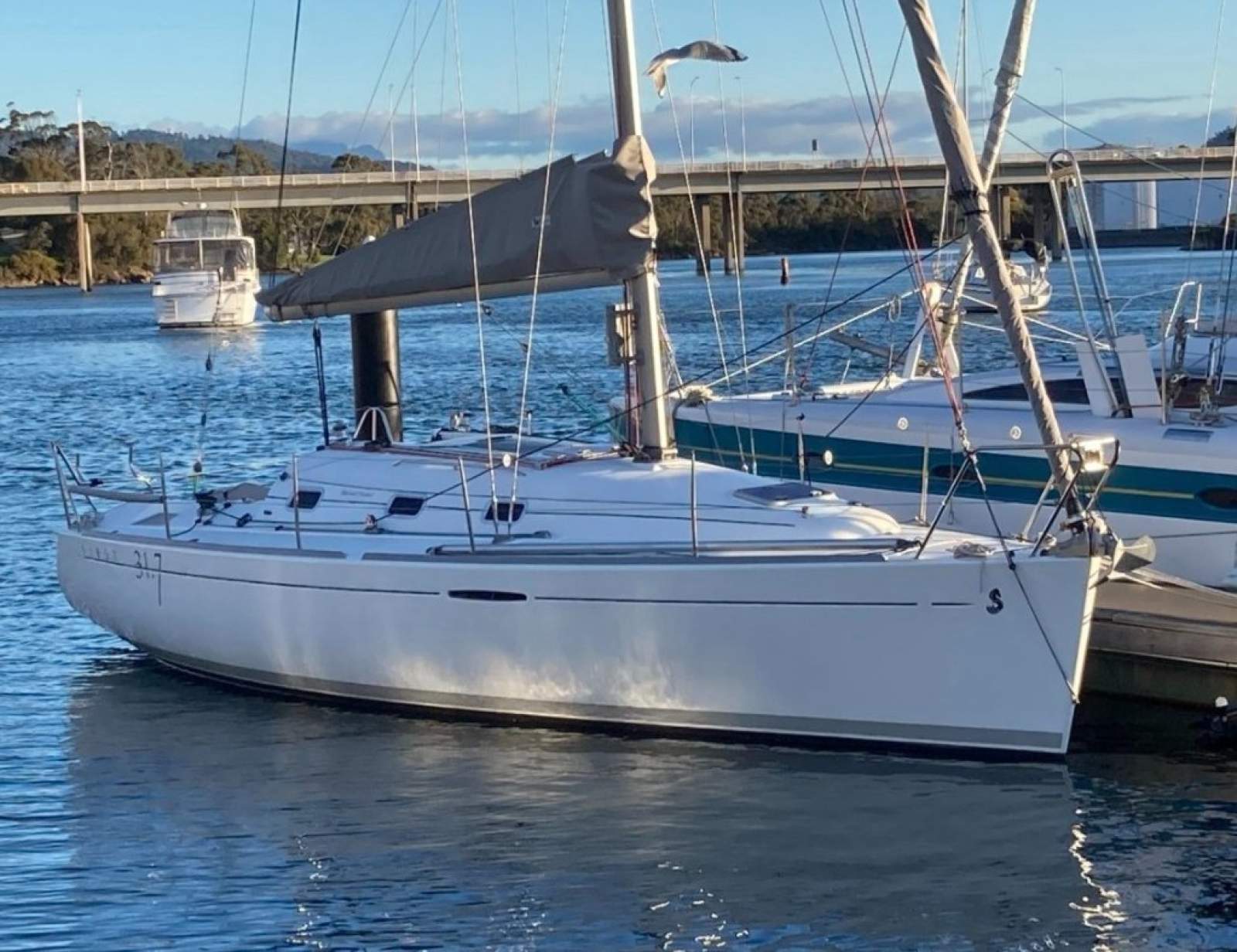 Beneteau First 31.7 A perfect balance of performance and comfort.