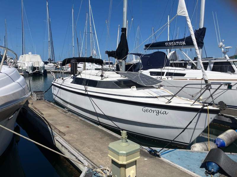 10m twin finger marina berth