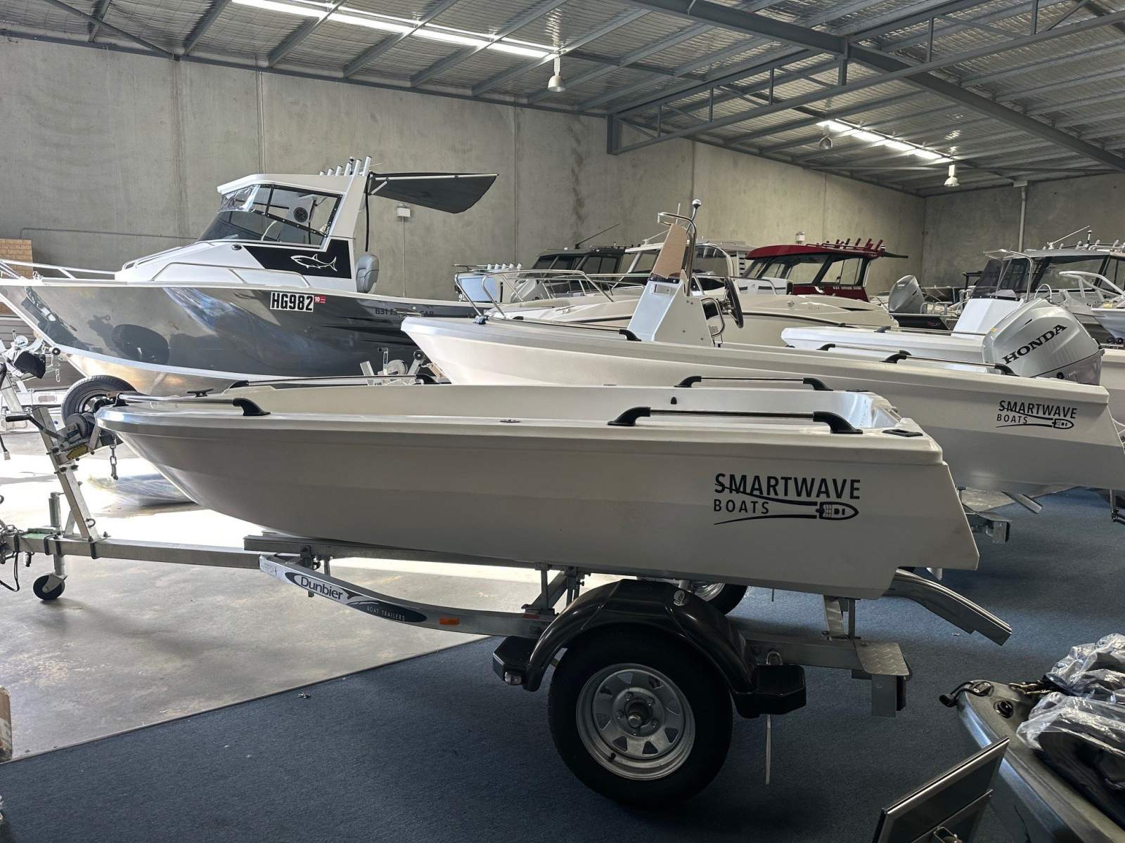 New Smartwave Sw 3500 Ex Showroom display hull - New never used