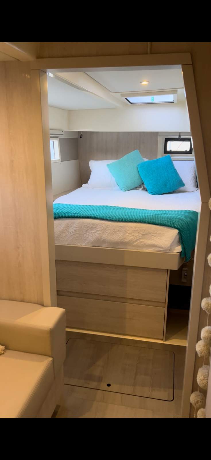 Leopard Catamarans 48 Owners version