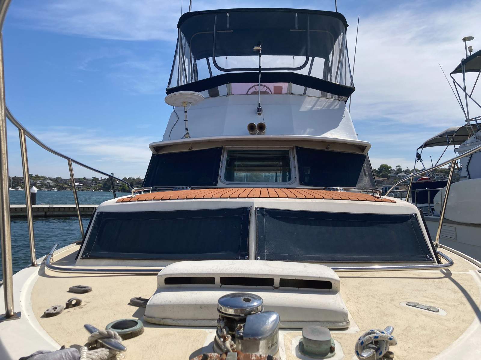 Cresta 32 Flybridge Fiberglass Shaft Drive (Sydney Harbour)