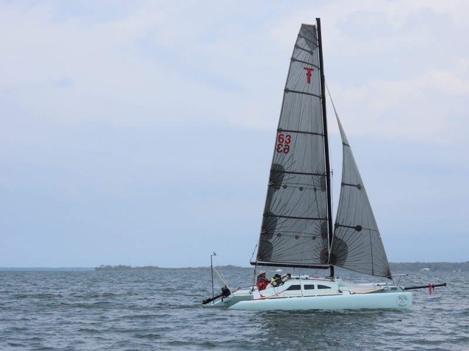 Farrier F-82R Trimaran - Swing Centreboard