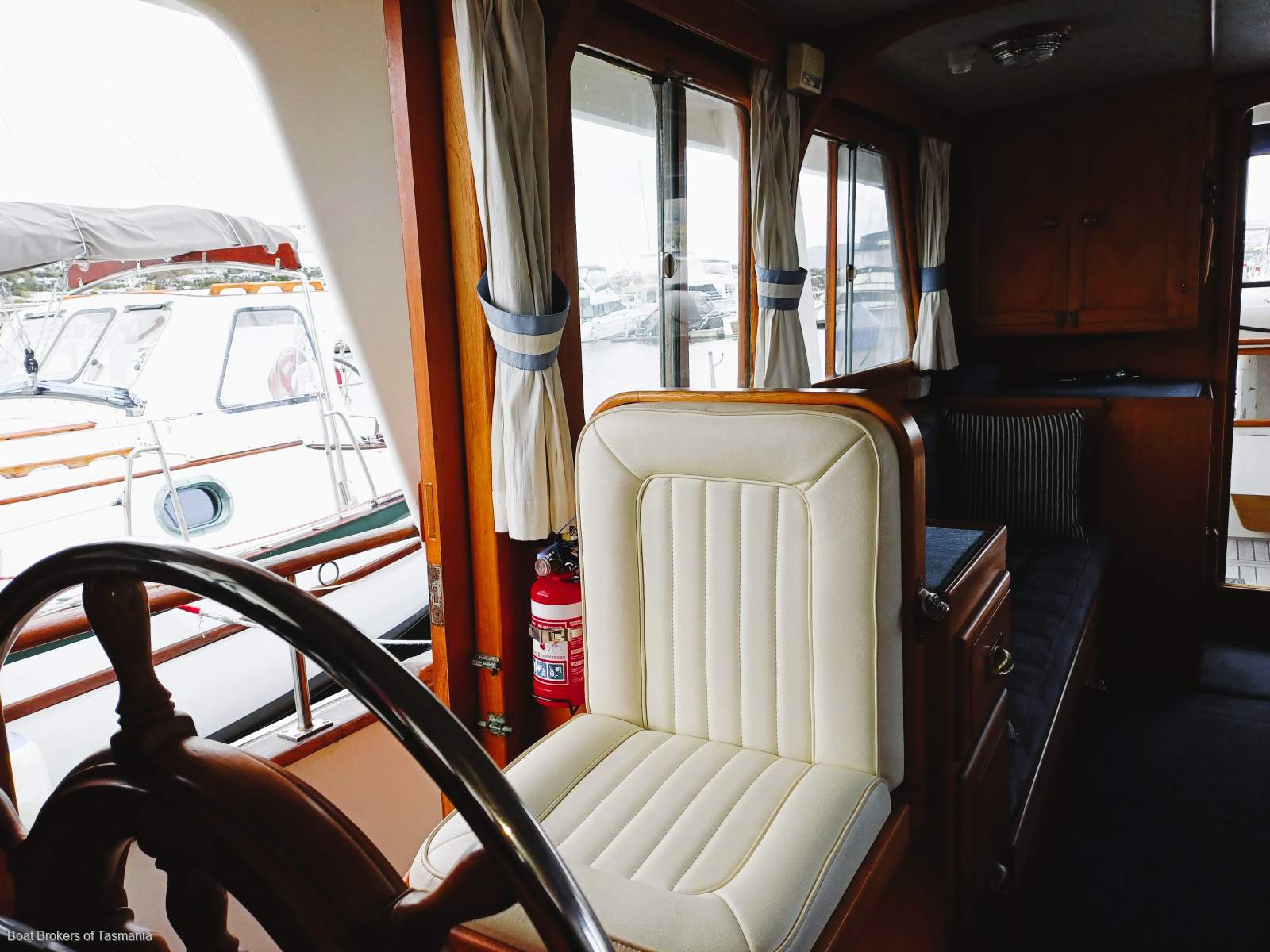 Regency Blue Seas 36 Mk 2. A pleasure to inspect. Excellent condition. Boat Brokers of Tasmania