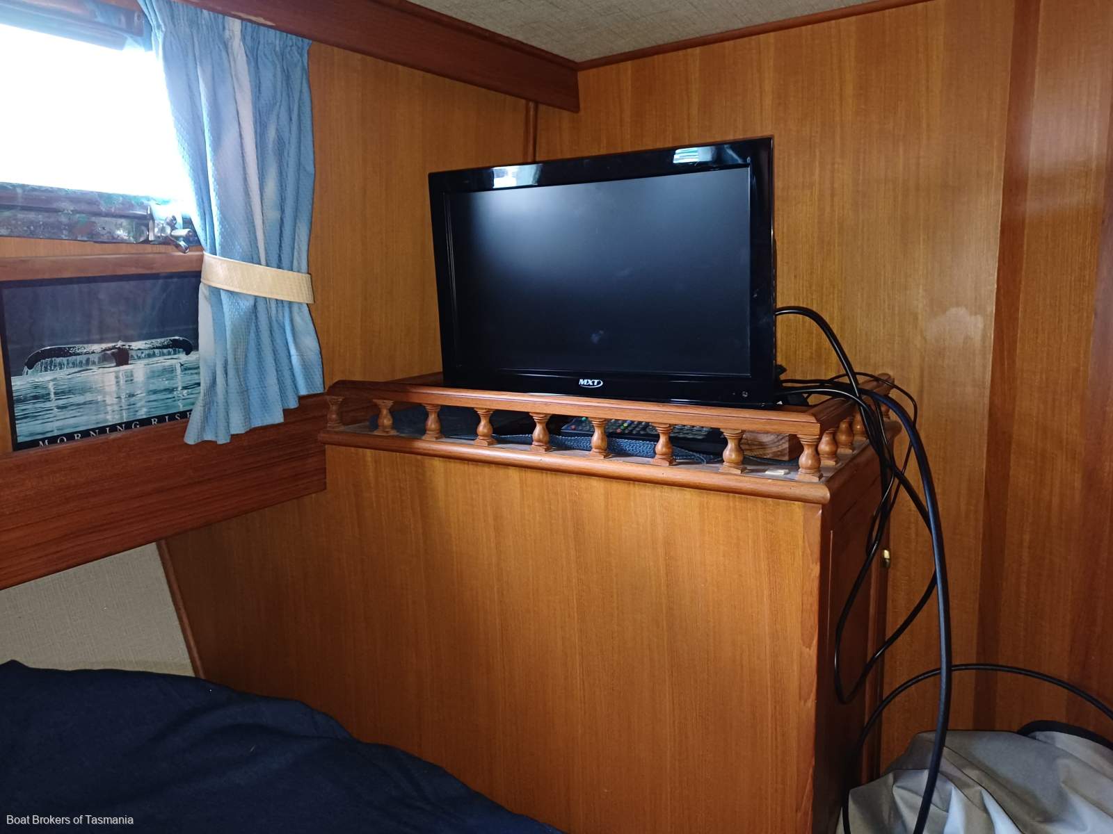 Regency Blue Seas 36 Mk 2. A pleasure to inspect. Excellent condition. Boat Brokers of Tasmania