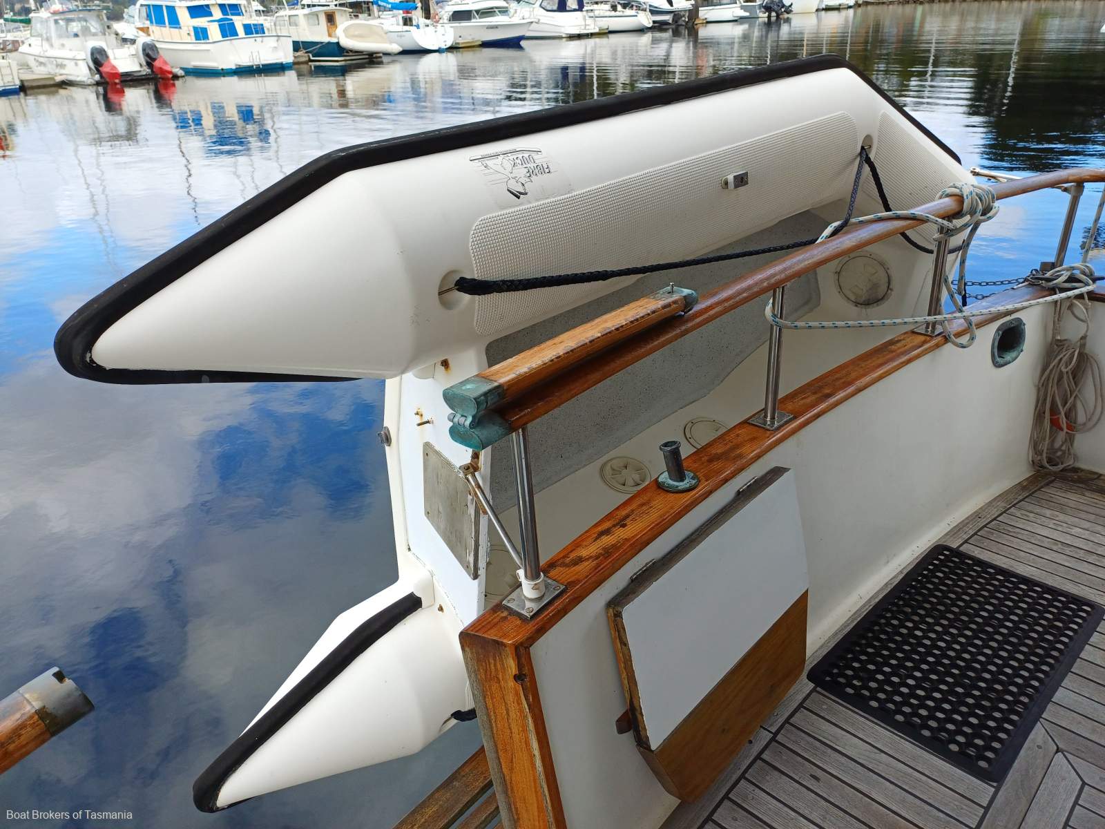 Regency Blue Seas 36 Mk 2. A pleasure to inspect. Excellent condition. Boat Brokers of Tasmania