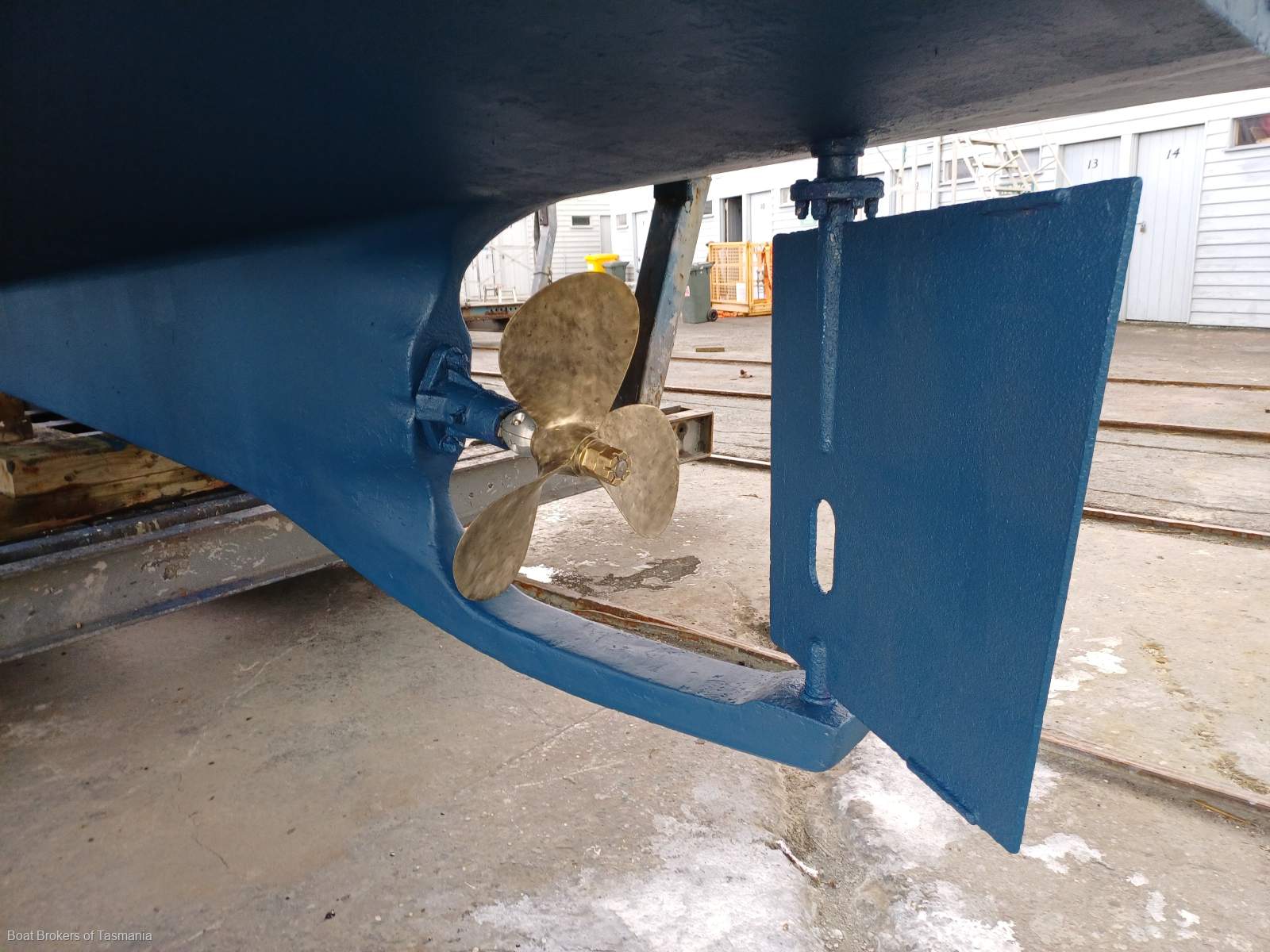 Regency Blue Seas 36 Mk 2. A pleasure to inspect. Excellent condition. Boat Brokers of Tasmania