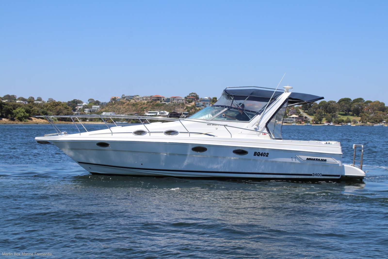 Mustang 3400 Sportscruiser with new motors in 2022