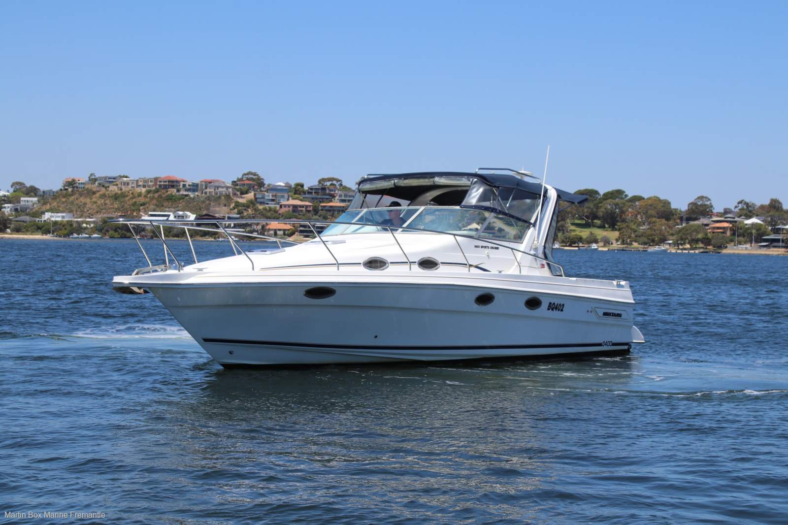 Mustang 3400 Sportscruiser with new motors in 2022