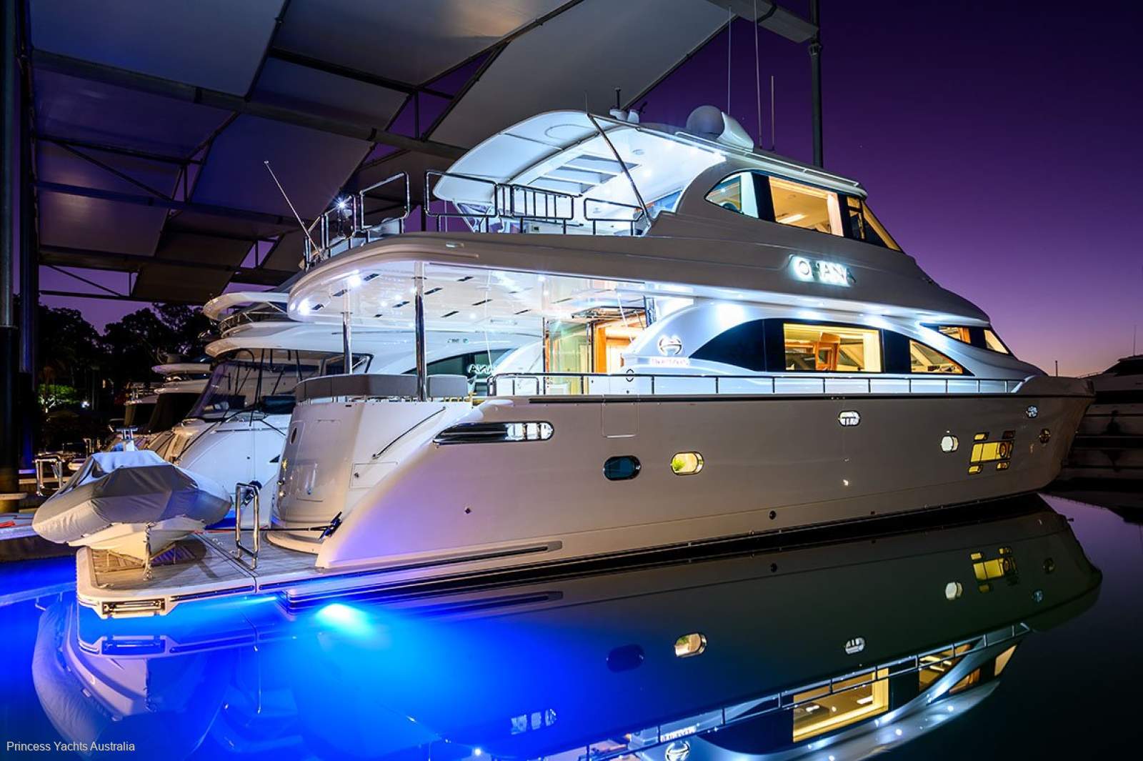 Horizon E75:Horizon Yacht for Sale