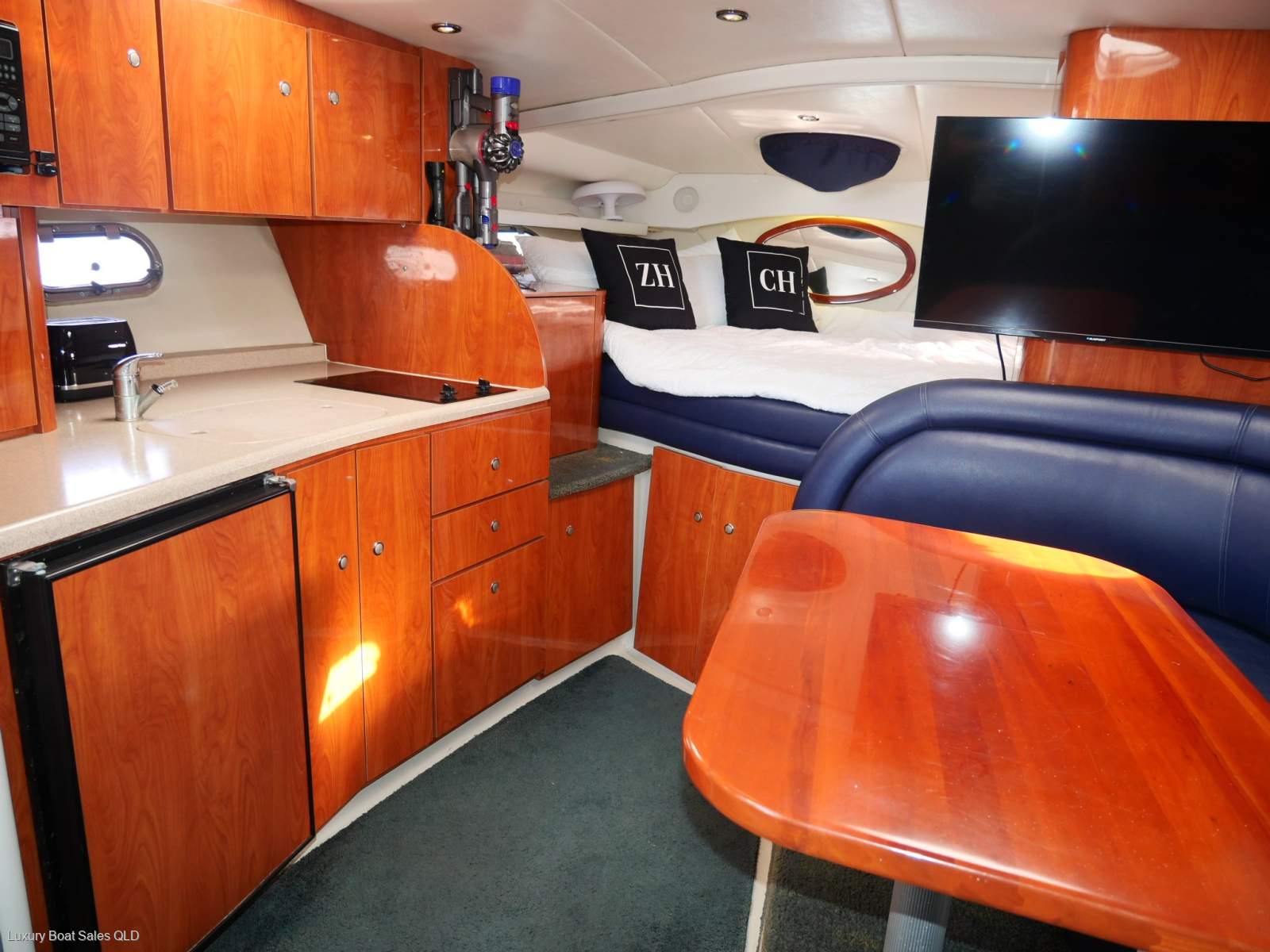 Four Winns Vista 328