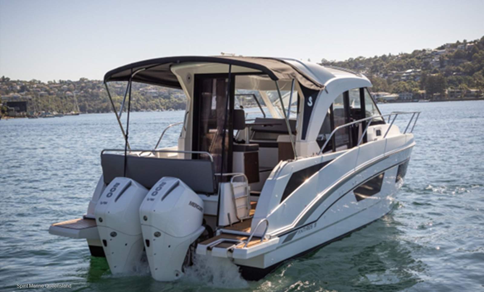 Beneteau Antares 9.0 OB