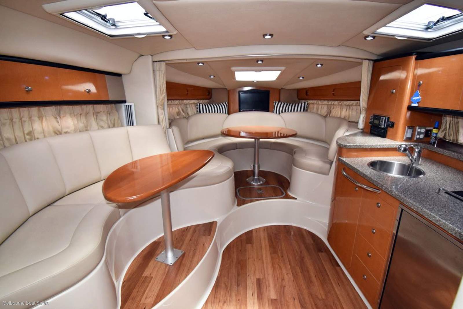 Chaparral 350 Signature - GREAT VALUE