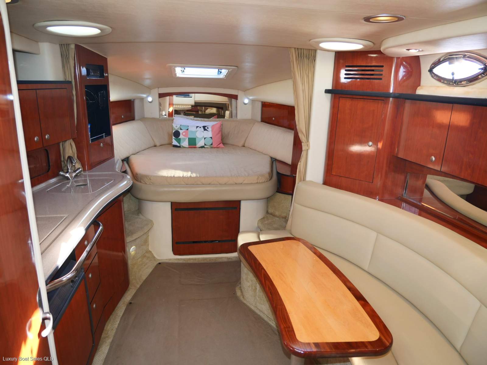 Sea Ray 355 Sundancer