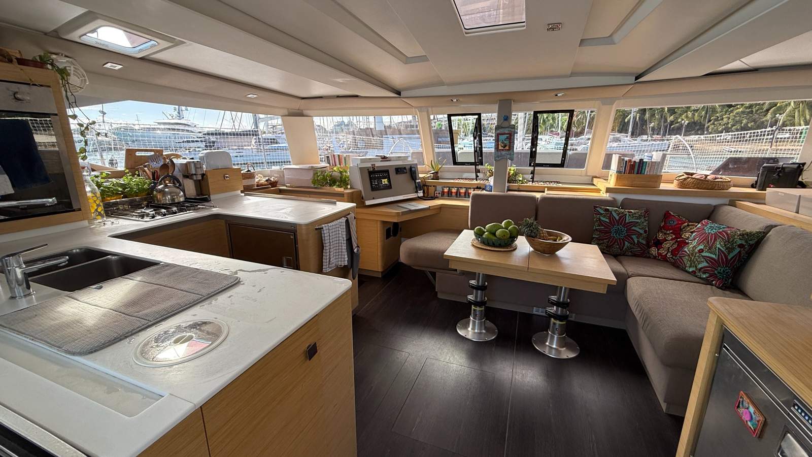 Fountaine Pajot Astrea 42