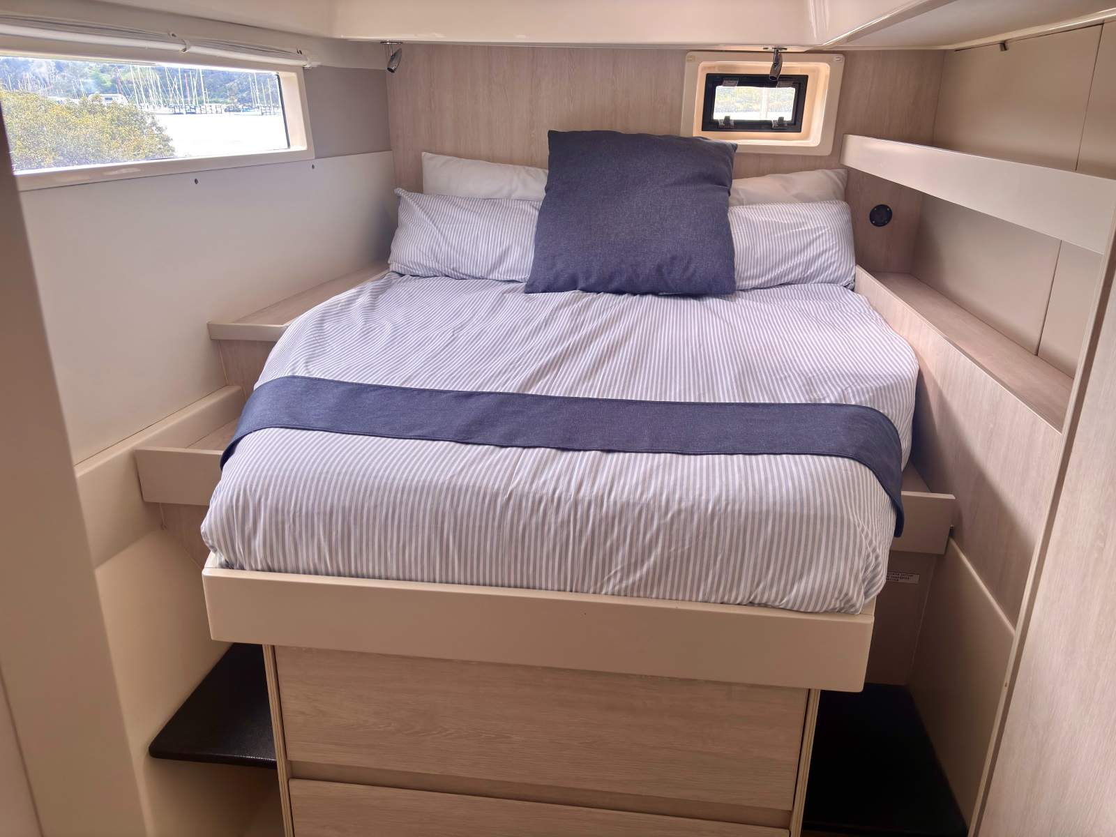 Leopard Catamarans 48 Owners Version