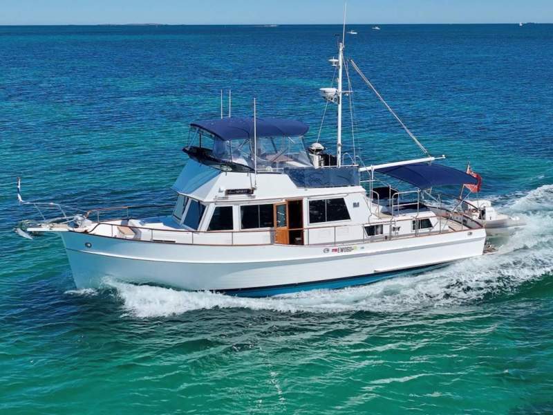 Grand Banks 42 Classic Flybridge Luxury Cruiser