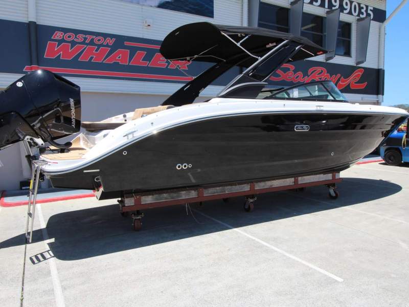 Sea Ray 270 SDX OB Bowrider