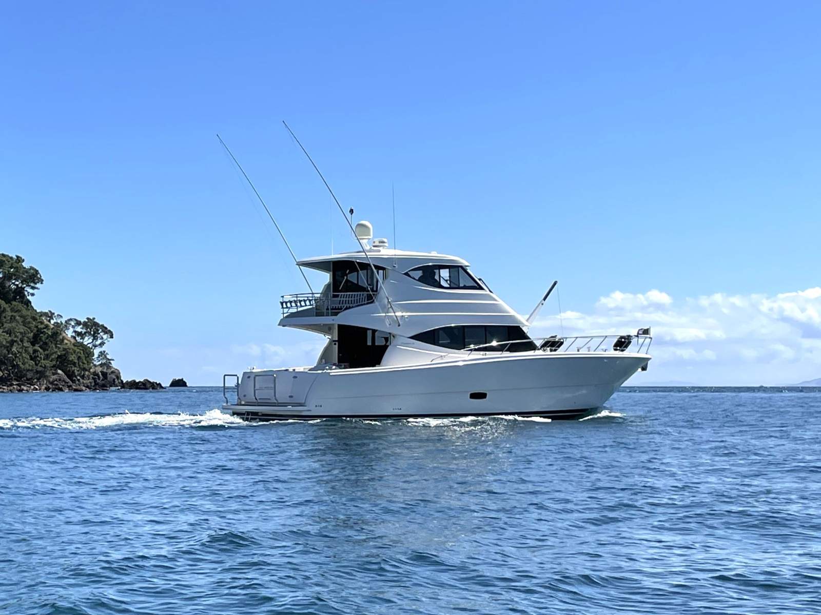 Maritimo M51 Enclosed Flybridge