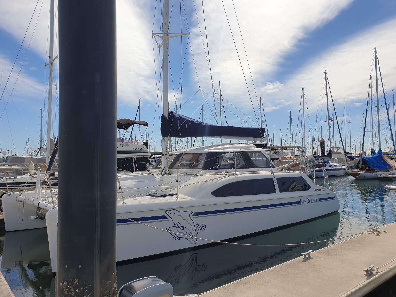 Seawind 1000 Four(4) Berth with Head/Shower amidships (1995)