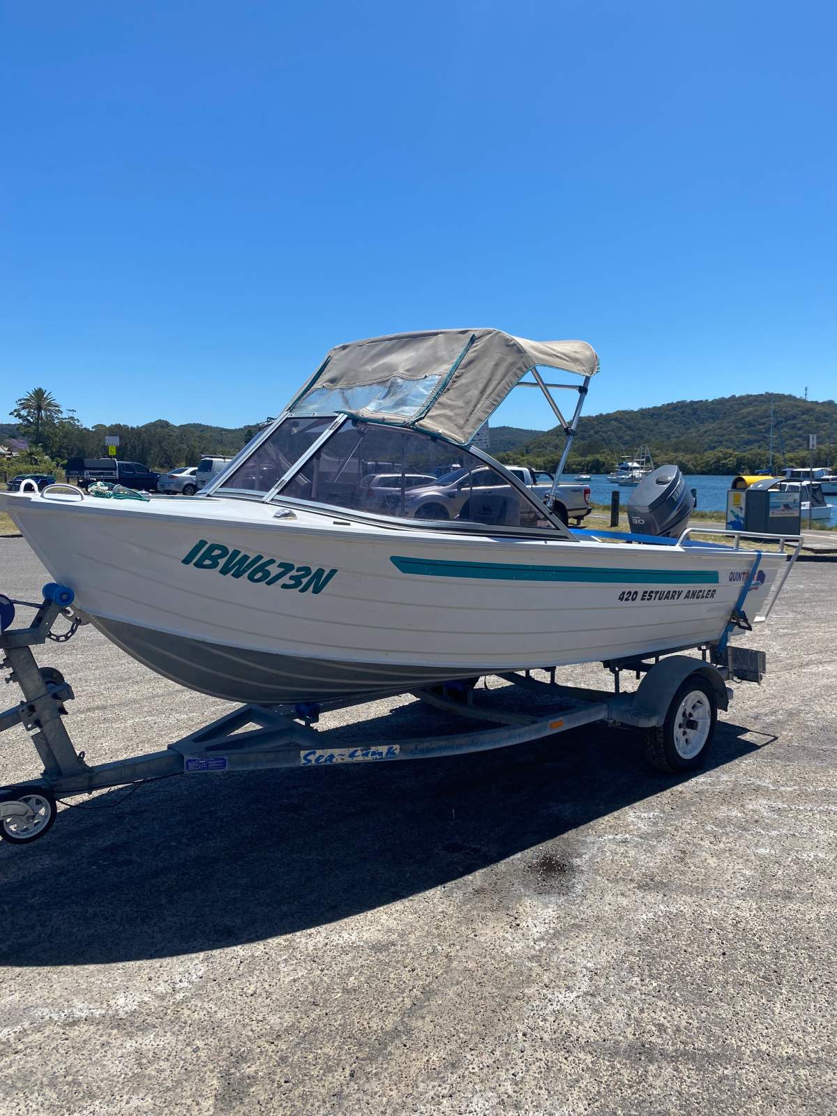 Quintrex 420 Estuary Angler 2006 model